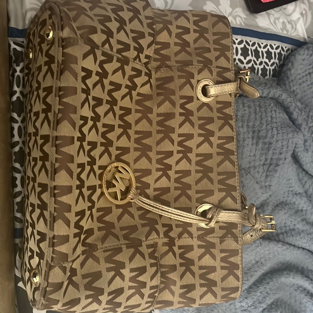 MK purse